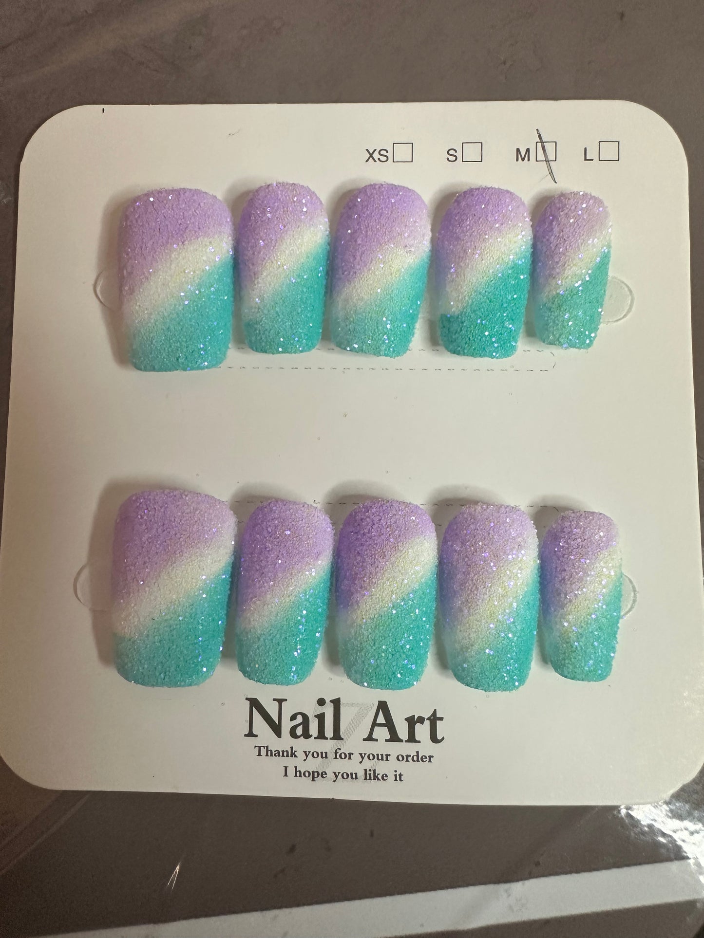 Random Nail Bundles